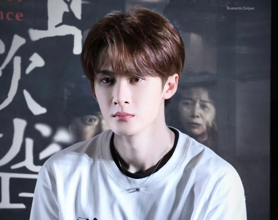 Bài phát biểu ba phút của nữ sinh Đại học Bắc Kinh đã chinh phục Đàn Kiện Thứ