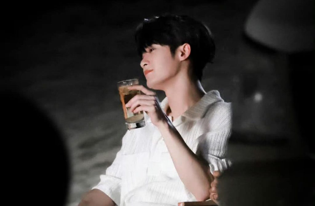 No theme, just&nbsp;vibes