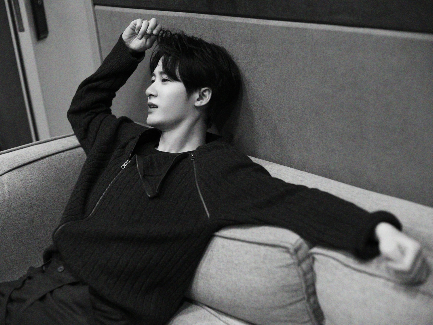 Tiêu rồi, dường như anh ấy yêu mình quá nhiều